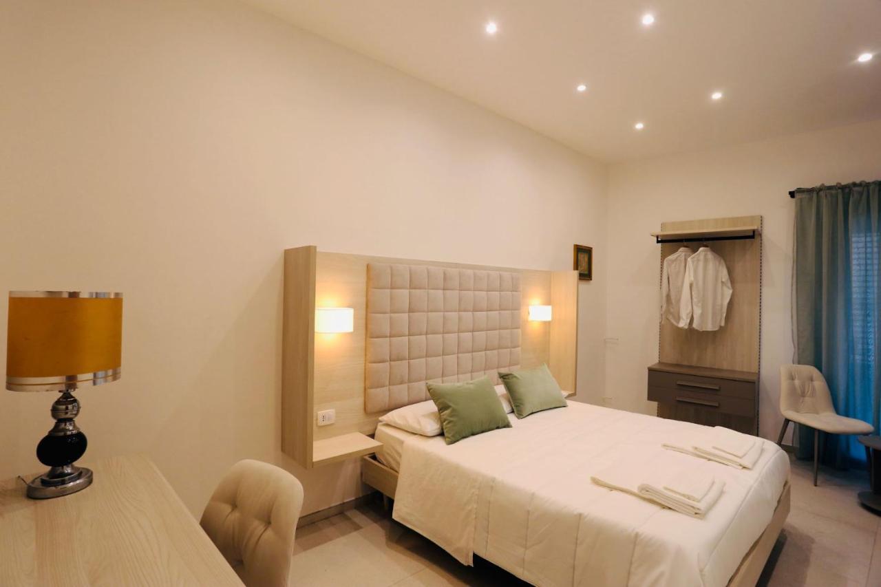 פלרמו Guest House Colonna מראה חיצוני תמונה